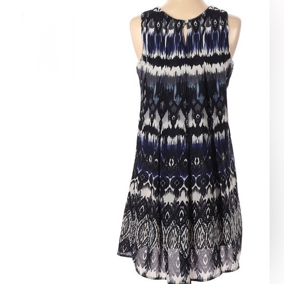 Blue black and white pleated print dress size XS - Picture 2 of 6